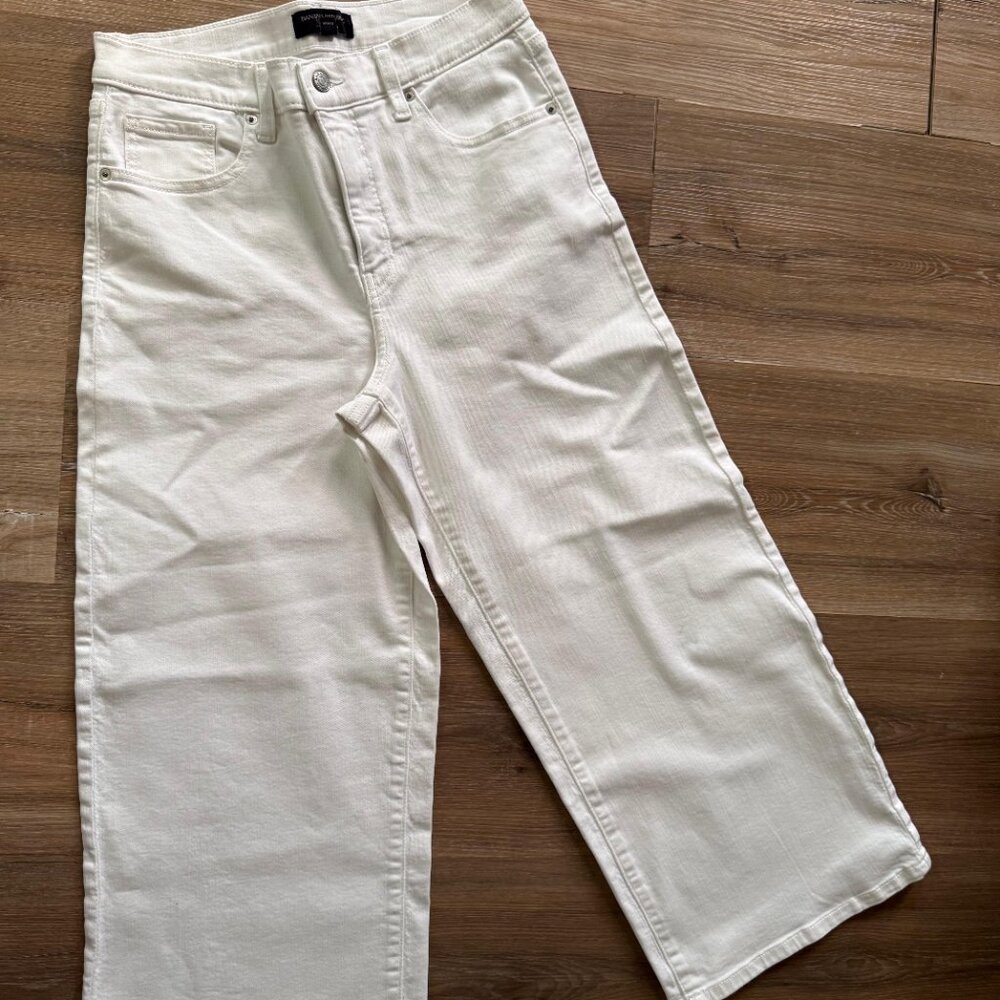 Banana Republic High Rise Wide Leg Cropped Jeans